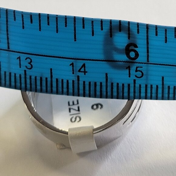 Clear Rhinestones Ring Size 9 Wide Band Silver Tone - Size 9 - Picture 9 of 14